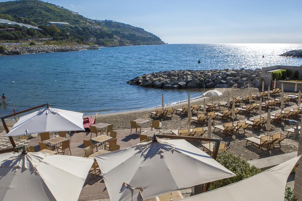 Hotel Riviera Dei Fiori San Lorenzo al Mare Exteriér fotografie